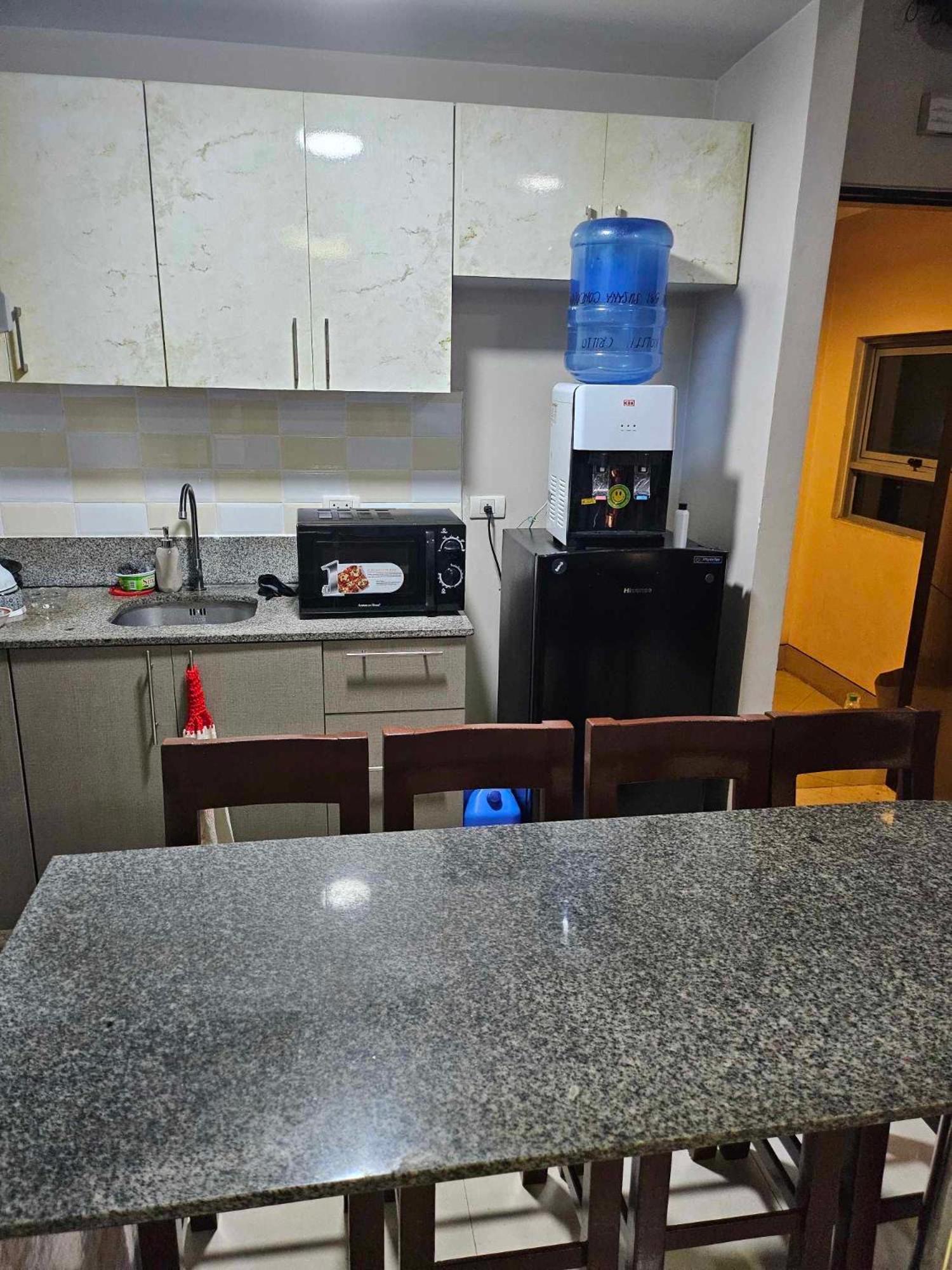 Cubao Manhattan Heights Unit 5A Tower C Cidade Quezon Exterior foto