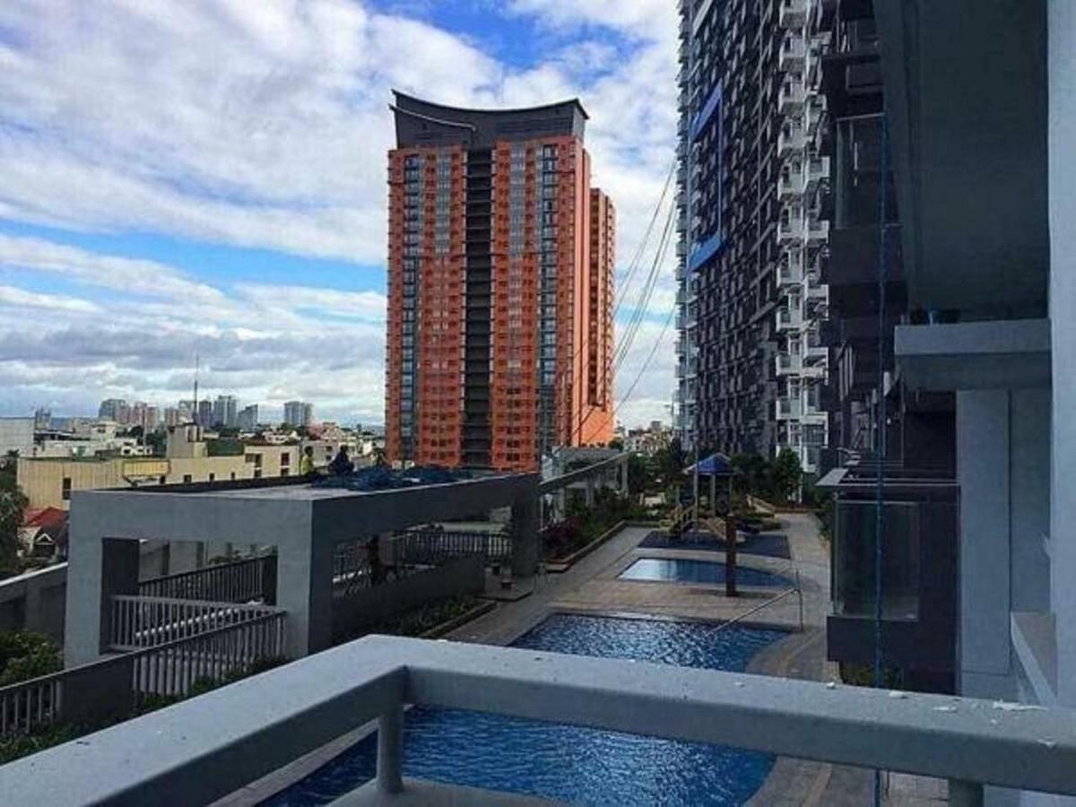 Cubao Manhattan Heights Unit 5A Tower C Cidade Quezon Exterior foto