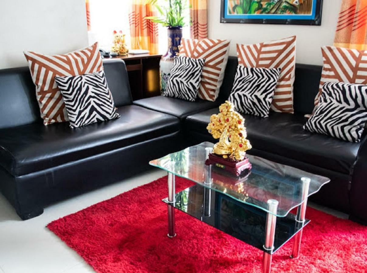 Cubao Manhattan Heights Unit 5A Tower C Cidade Quezon Exterior foto
