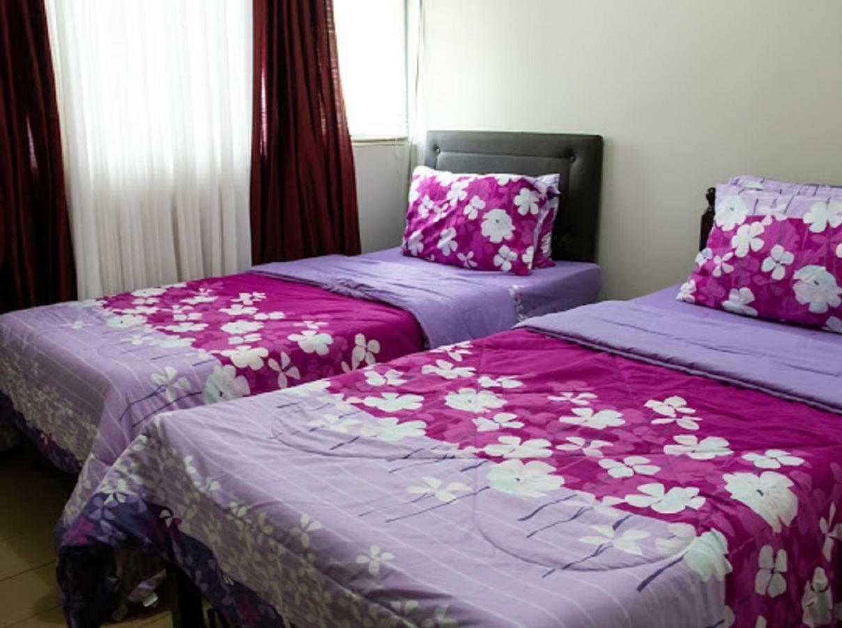 Cubao Manhattan Heights Unit 5A Tower C Cidade Quezon Exterior foto