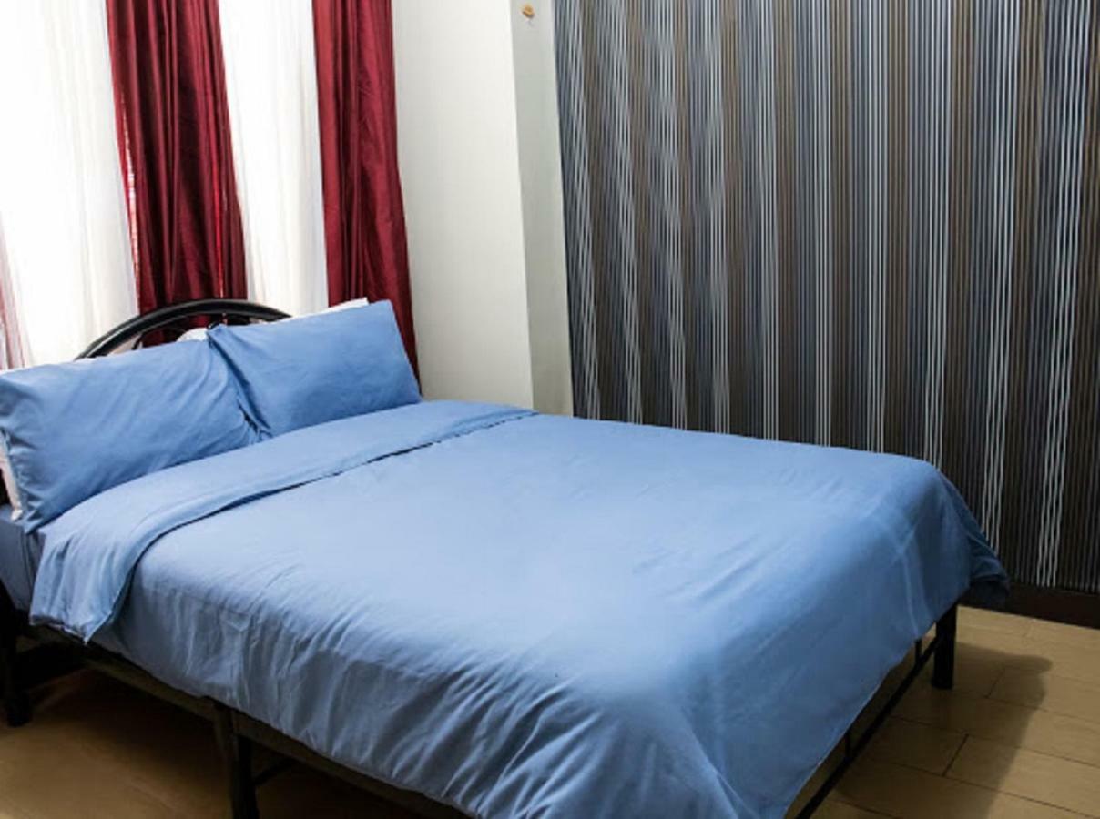 Cubao Manhattan Heights Unit 5A Tower C Cidade Quezon Exterior foto