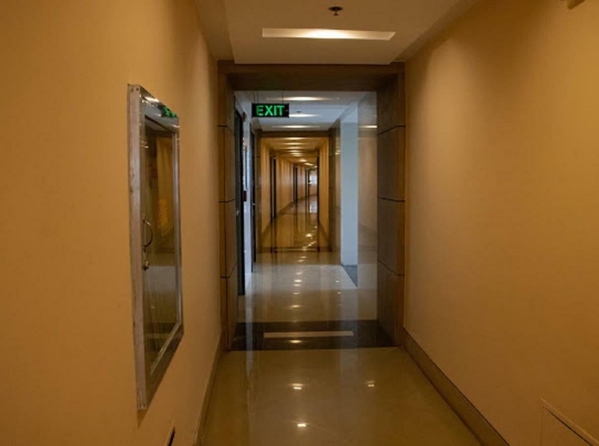 Cubao Manhattan Heights Unit 5A Tower C Cidade Quezon Exterior foto